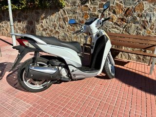 Moto Honda SH300