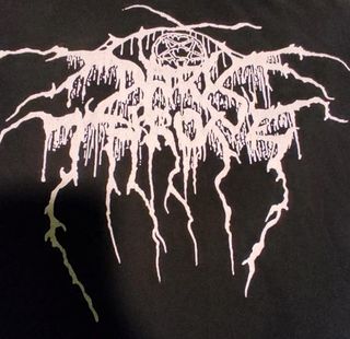 Y2K vintage black metal Darkthrone 2 camisetas L