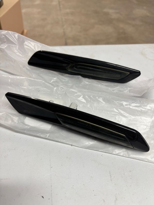 Embellecedores intermitentes laterales BMW E90