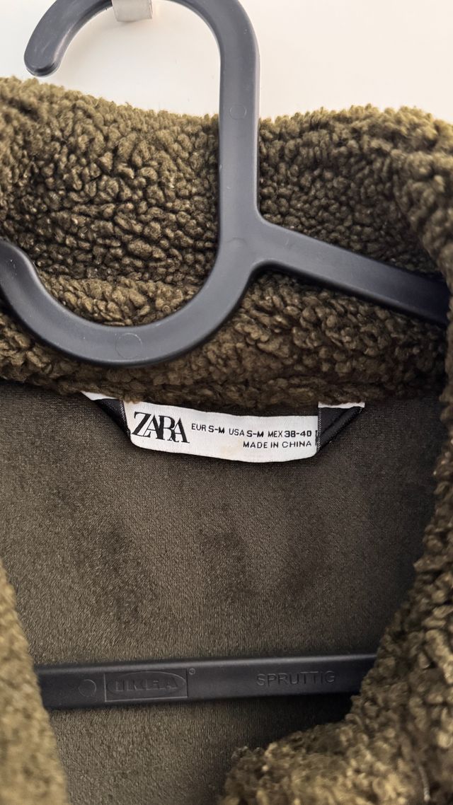 Chaqueta Zara Verde Borreguito