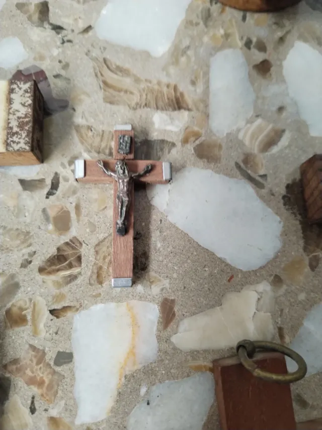 Collezione di articoli religiosi antichi