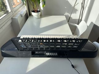 Órgano Yamaha PSR