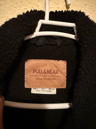 Abrigo vaquero Pull&Bear negro