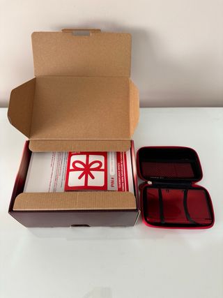 Nintendo 3DS Roja Metálica + 11 Juegos