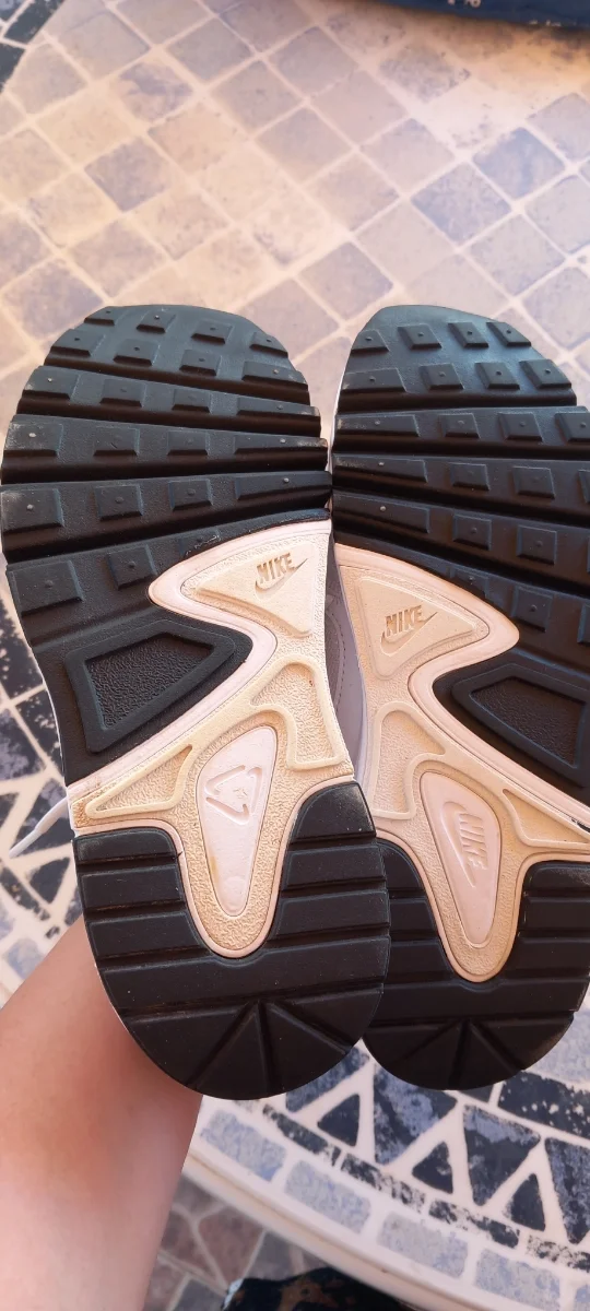 Zapatillas Nike Atsuma Blancas Talla 36