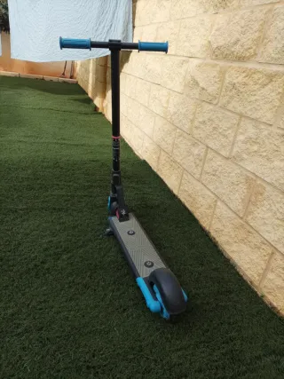 Patinete eléctrico infantil