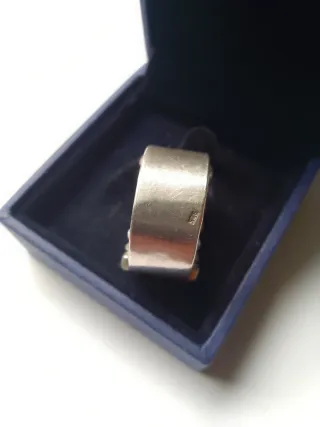 Anillo de plata ancho