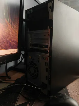 Ordenador HP i5 GTX 1060  16gb RAM