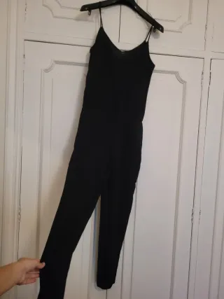 Mono de tirantes largo