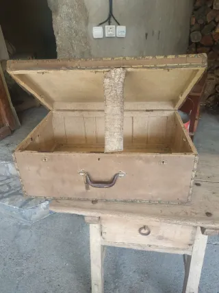 Arca de madera antigua