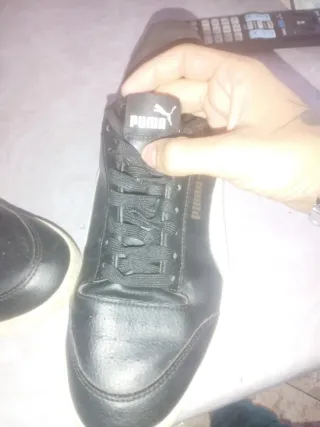 Zapatos Puma Negros y Blancos