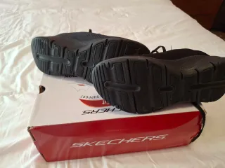 Zapatillas Skechers Negras Arch Fit
