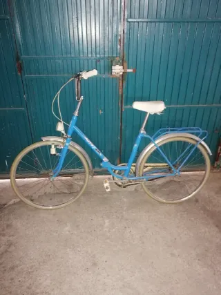 Bicicleta Clásica BH Azul modelo bolero