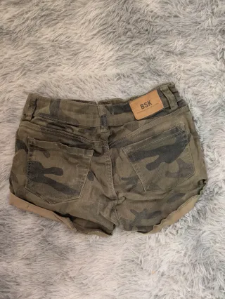 Vaqueros cortos camuflaje