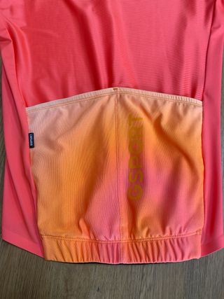 Maillot GSPORT modelo AERO color coral talla M