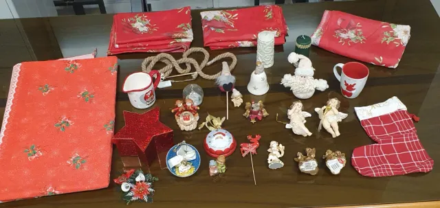 Lotto Oggetti Natale: 3 Tovaglie + Decorazioni,off