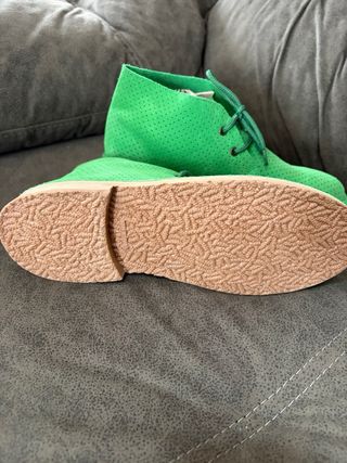 Botines de piel mujer perforados