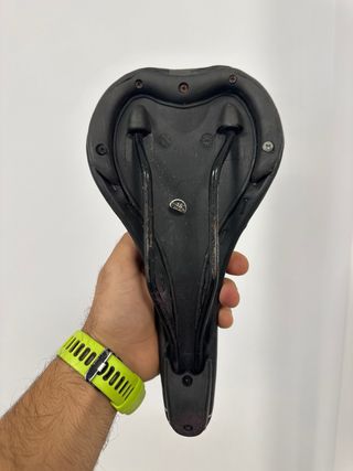 Sillín de bicicleta negro