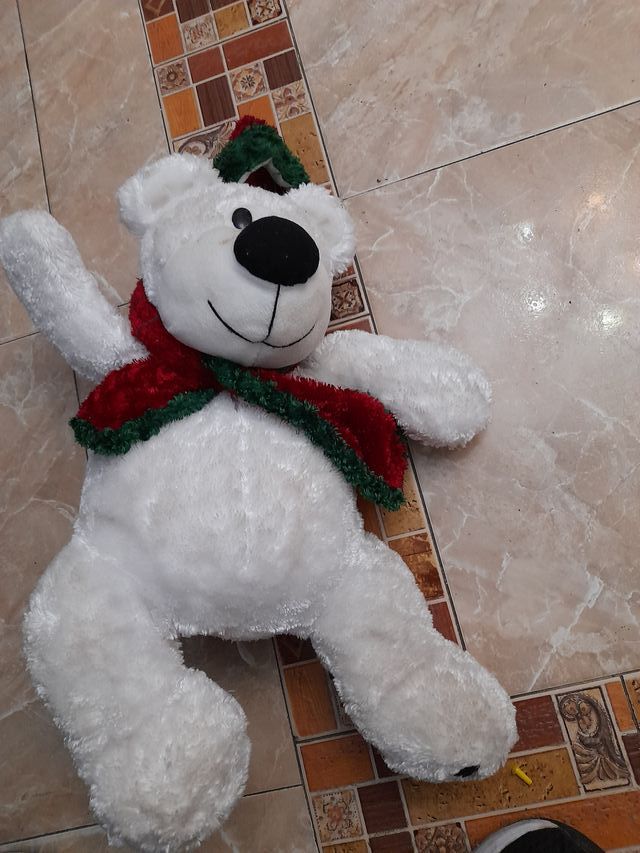 Oso de peluche blanco