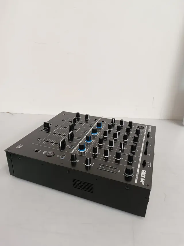 Mixer DJ Reloop RMX-44BT W23Y7933