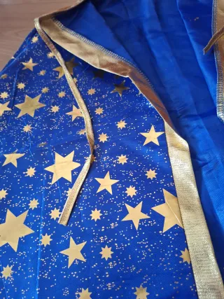 Disfraz Mago/Bruja: Capa y Gorro Estrellas