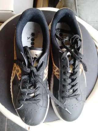 Scarpe Diadora donna nere e oro