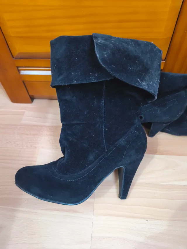 Botas de tacón negras
