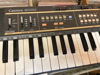 Organo Casio Casiotone MT100