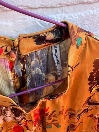 Blusa floral Stradivarius