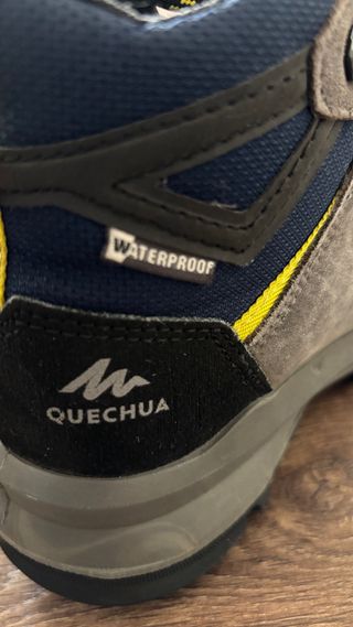 Botas montaña niño/a talla 36 impermeables