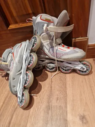 Patines Rollerblade grises y rojos 39
