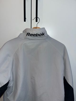 Chaqueta Vintage Reebok Negra y Gris