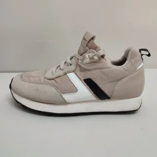 Zapatillas Stradivarius Beige y Blanco