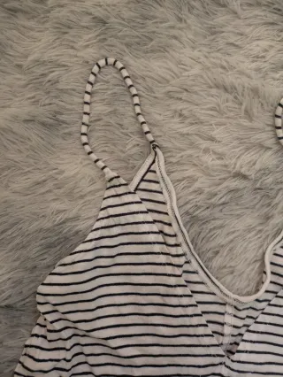 Top de rayas blanco y negro