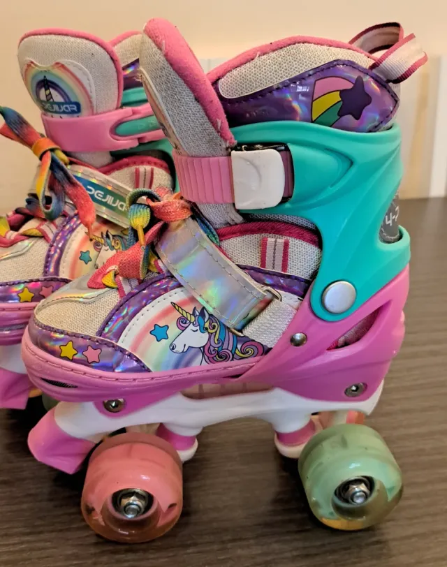 Patines 4 ruedas unicornio y arcoíris