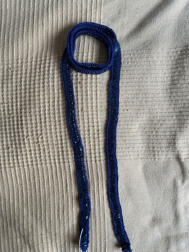 Fular Nicoli azul con abalorios