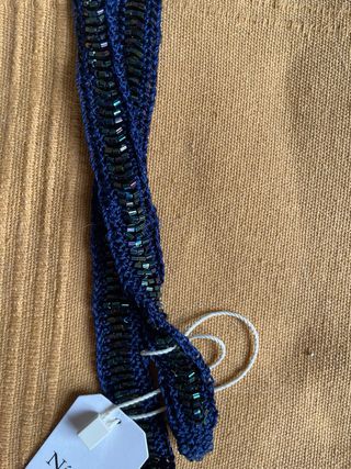 Fular Nicoli azul con abalorios