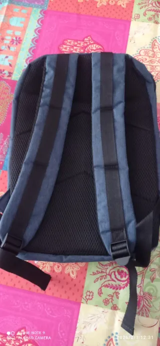 Mochila y otra de regalo nueva