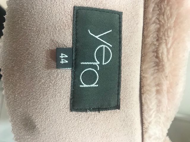 Chaqueta Yera Piel vuelta rosa Talla 44