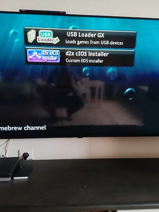 Nintendo Wii Mini Negra/Roja + Accesorios