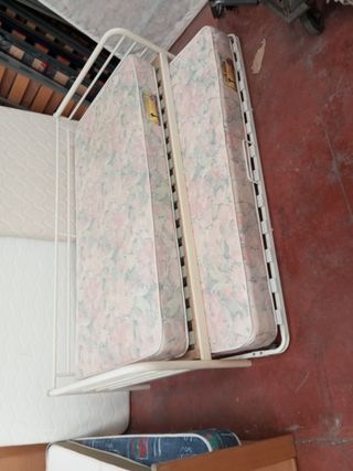 Cama nido metálica con colchones