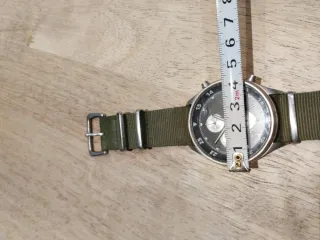 Reloj Massimo Dutti Cronógrafo Verde Militar