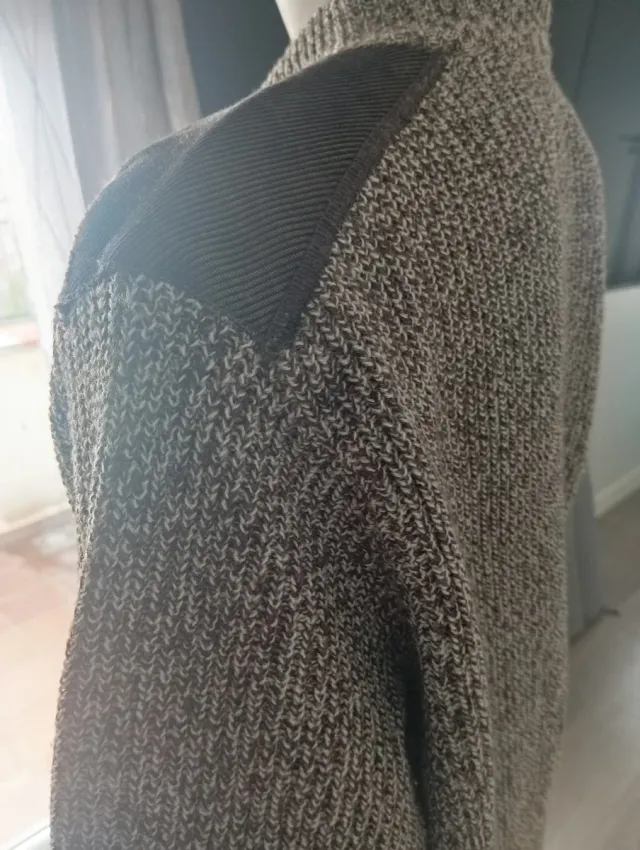 Chaqueta de punto de caballero de color marron