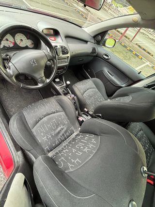 Peugeot 206 2002