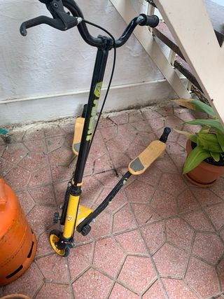 Patín 3 Ruedas Amarillo