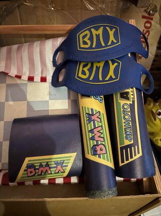 Protecciones BMX Akimoto GAC morcillas