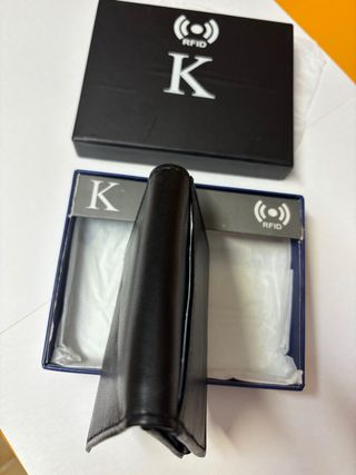 Cartera RFID de piel negra