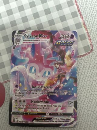 Carta Pokémon Sylveon VMAX TG15/TG30