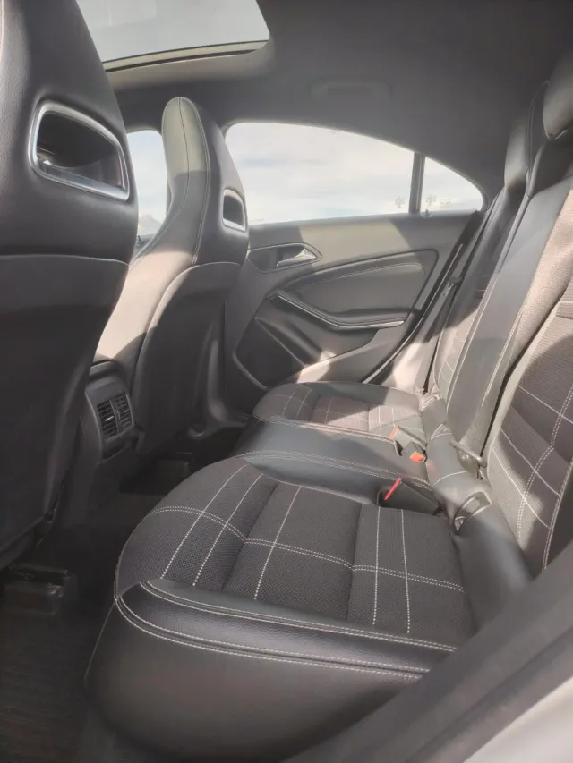 Mercedes-Benz Clase CLA 220 177cv 2013