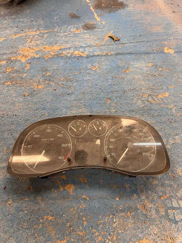 Marcador Peugeot P9654405200 R01